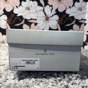 Bandolino Medium Natural Fabric Shoes